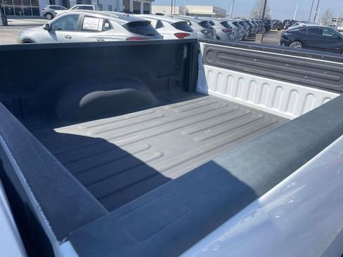 Used 2016 RAM 2500 Tradesman w/ Chrome Appearance Group image 8