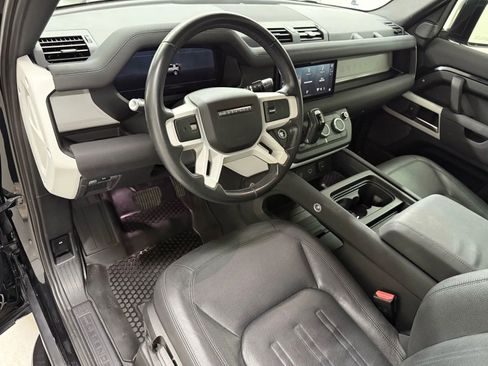 Used 2022 Land Rover Defender 110 S image 21