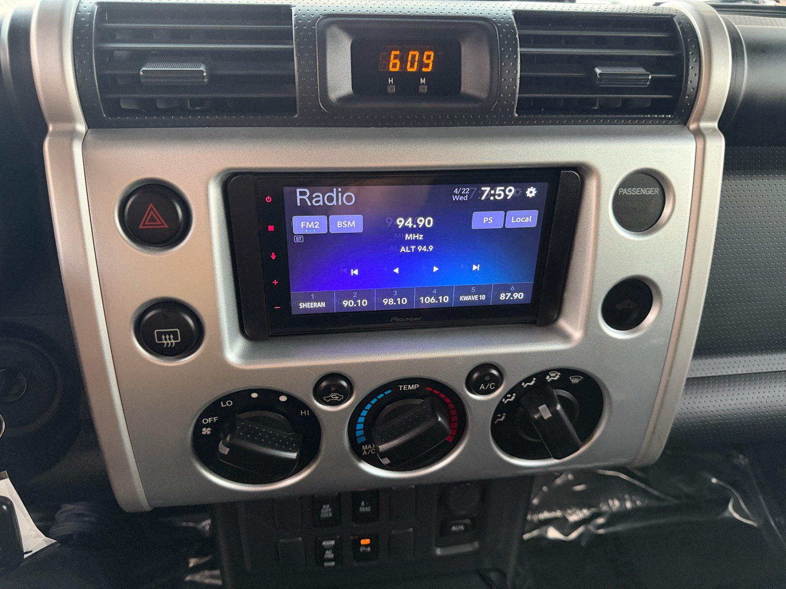 Used 2007 Toyota FJ Cruiser 4WD w/ Upgrade Pkg 1 image 24