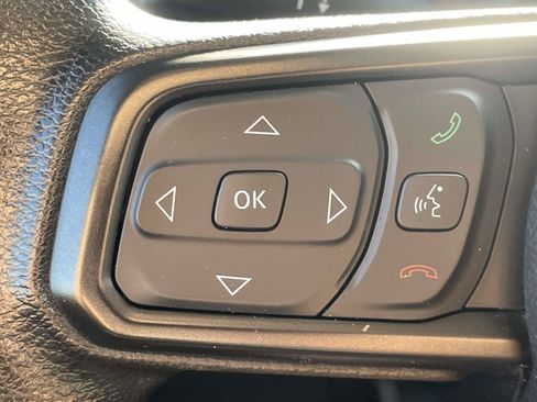 Certified 2024 Jeep Gladiator Sport AWD/4WD image 27
