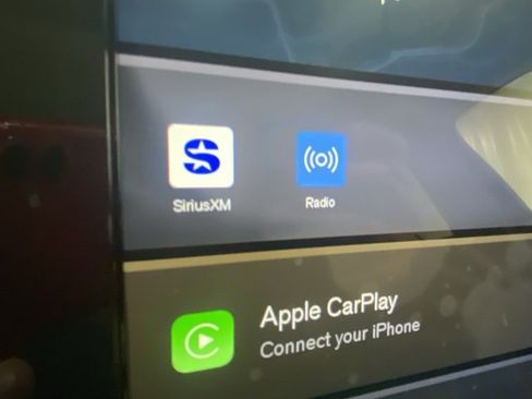 Used 2025 Volvo XC40 B5 Core image 20