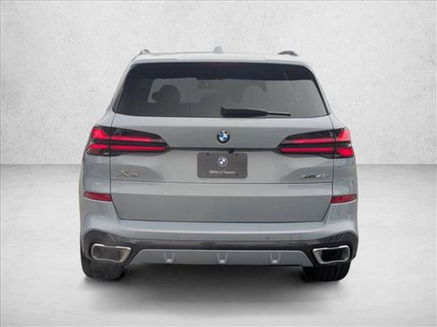 New 2026 BMW X5 xDrive40i w/ M Sport Package image 8