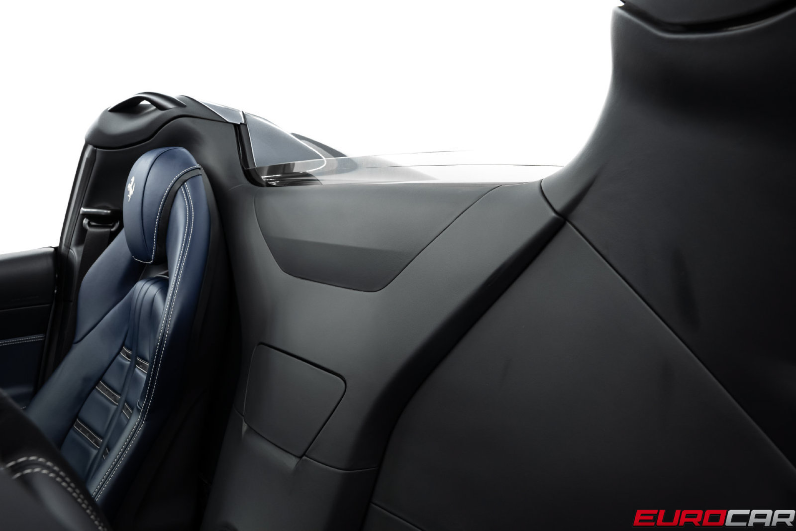 Used 2022 Ferrari 812 GTS RWD image 44
