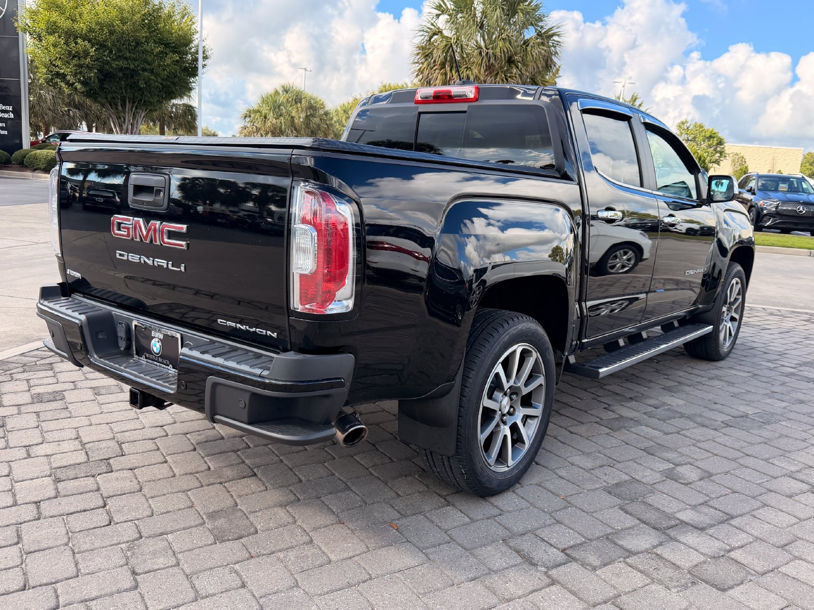Used 2021 GMC Canyon Denali AWD/4WD image 9
