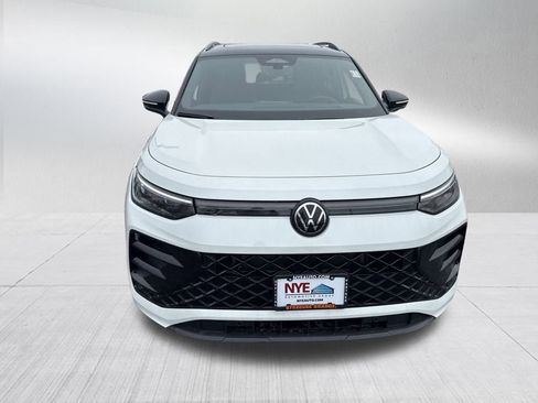 New 2026 Volkswagen Tiguan SE R-Line AWD/4WD image 8