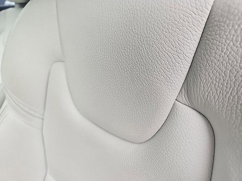 Used 2018 Volvo V90 T6 Cross Country w/ Convenience Package AWD/4WD image 17