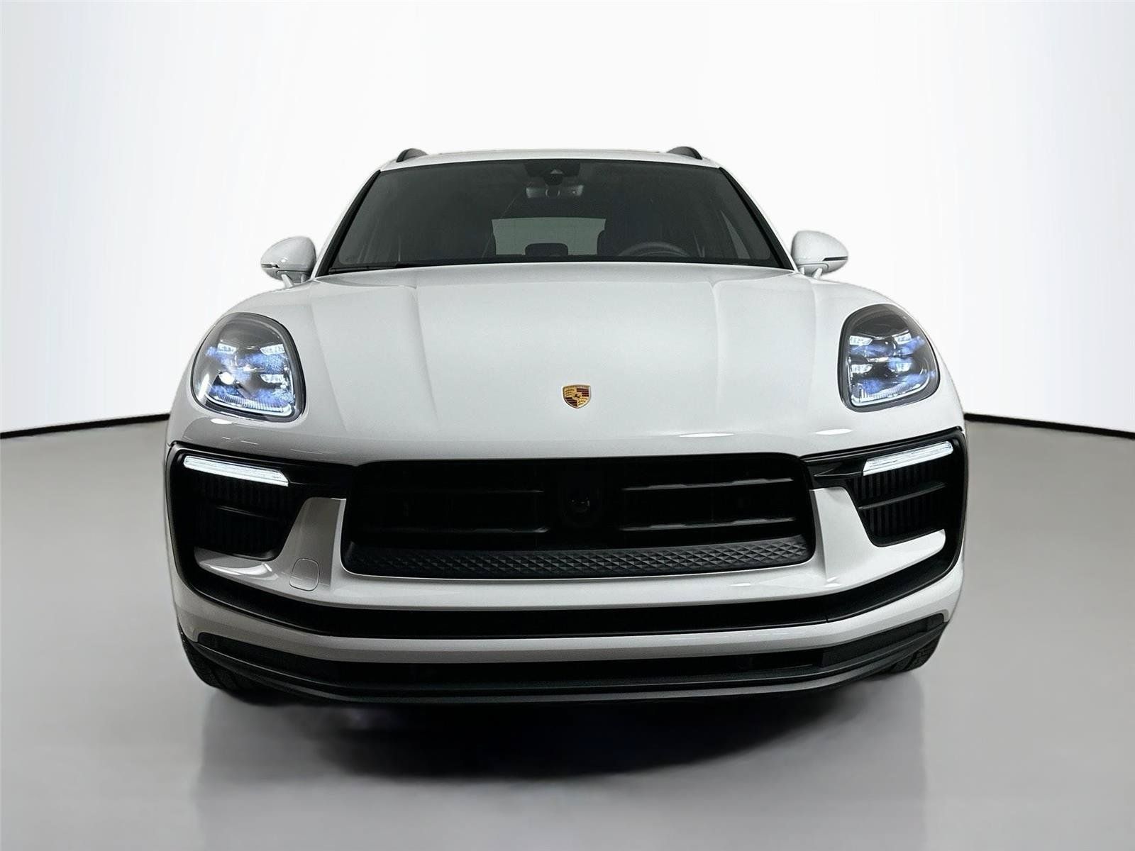 Certified 2026 Porsche Macan S AWD/4WD image 10