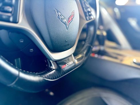 Used 2015 Chevrolet Corvette Z06 w/ 3LZ Preferred Equipment Group RWD image 43
