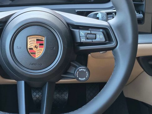 New 2026 Porsche Cayenne AWD/4WD image 18
