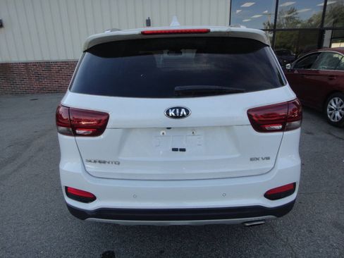 Used 2019 Kia Sorento EX AWD/4WD image 5