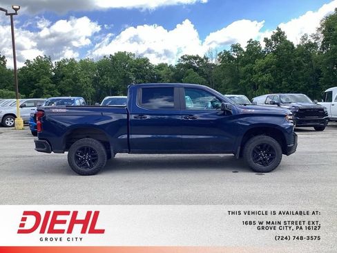 Used 2021 Chevrolet Silverado 1500 LT Trail Boss w/ Convenience Package II AWD/4WD image 8