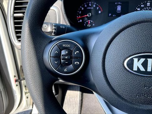 Used 2021 Kia Soul S image 26