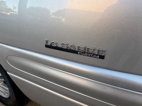 Used 2002 Buick Le Sabre Custom w/ Luxury Pkg FWD image 36