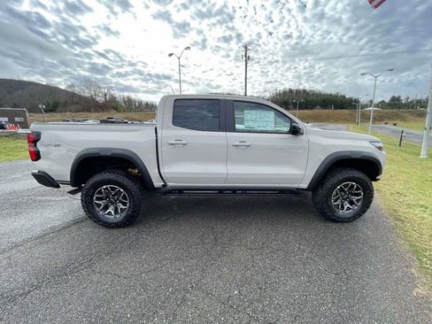 New 2026 Chevrolet Colorado ZR2 w/ Technology Package image 8