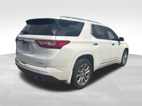 Used 2020 Chevrolet Traverse Premier image 4