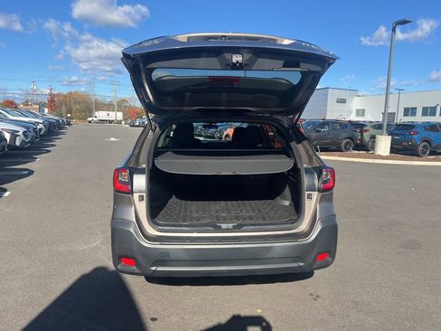 Used 2023 Subaru Outback Premium image 44