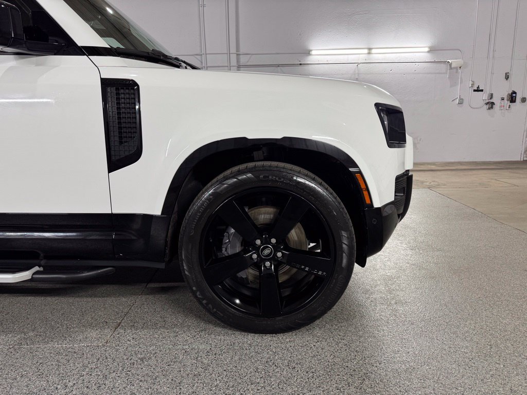 Used 2023 Land Rover Defender 110 X-Dynamic SE AWD/4WD image 5