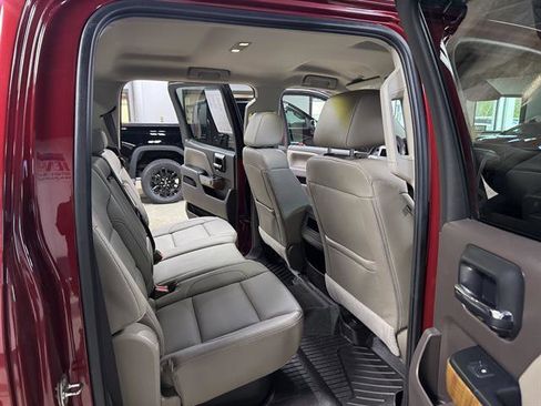 Used 2018 GMC Sierra 1500 SLT AWD/4WD image 12