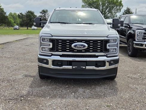 New 2026 Ford F350 Lariat w/ Lariat Premium Package AWD/4WD image 2