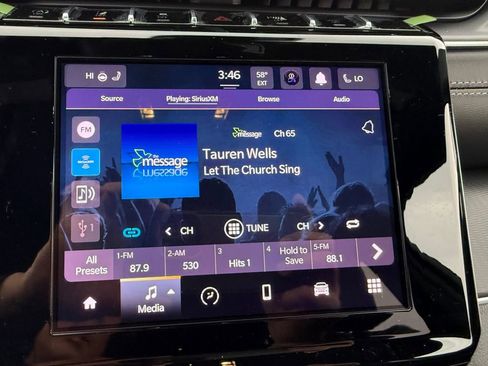 New 2025 Jeep Grand Cherokee Altitude image 19