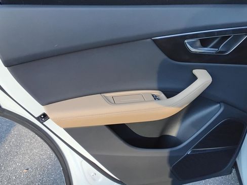 Certified 2025 Audi Q8 Premium Plus w/ Premium Plus Package image 19