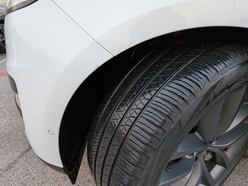 Used 2023 Land Rover Range Rover Sport SE image 12