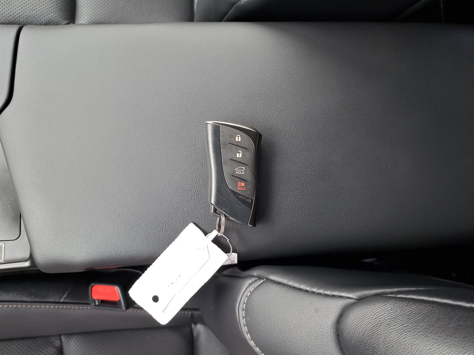 Used 2024 Lexus ES 300h w/ Accessory Package (Z1) FWD image 40