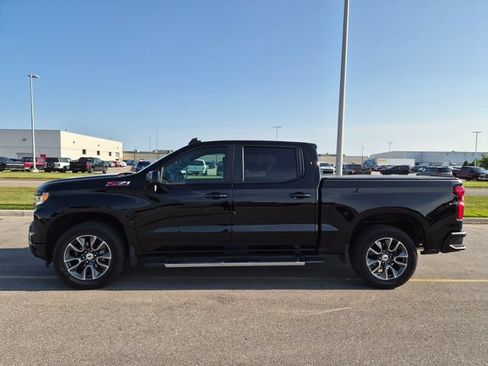 Used 2023 Chevrolet Silverado 1500 RST w/ Z71 Off-Road Package AWD/4WD image 8