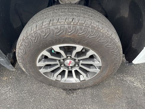 Used 2021 GMC Sierra 1500 AT4 AWD/4WD image 9