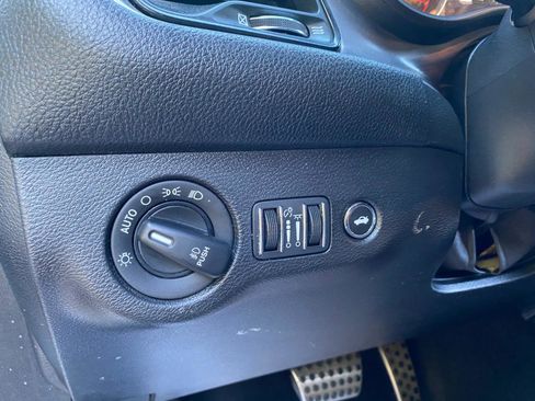 Used 2019 Dodge Challenger R/T image 59