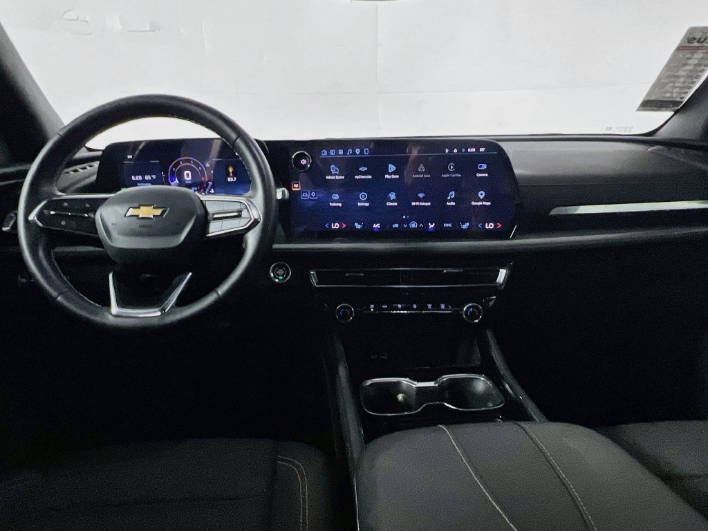 Used 2026 Chevrolet Traverse LT FWD image 28