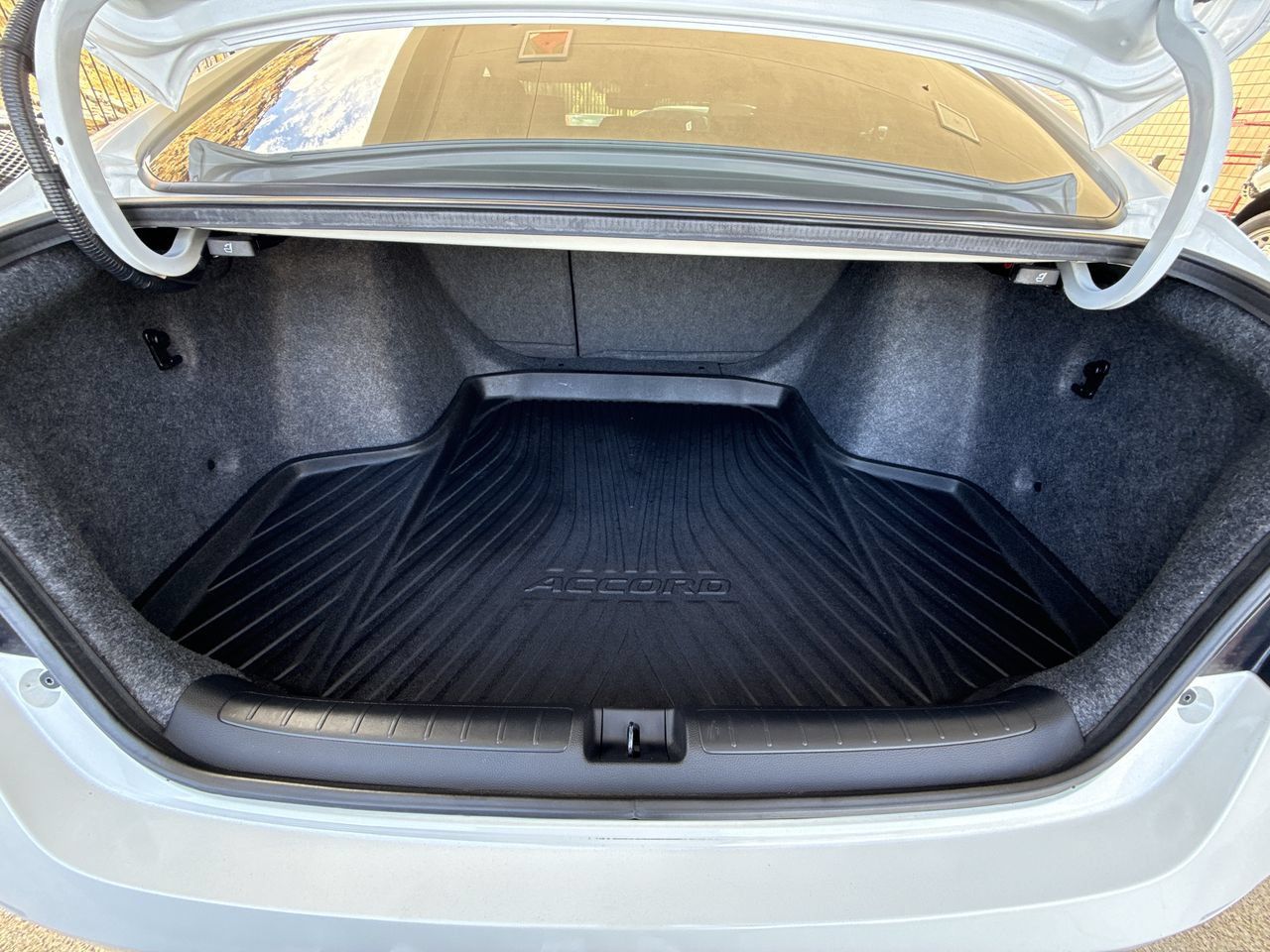 Used 2021 Honda Accord Touring image 27