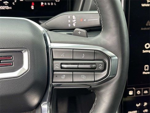 Used 2025 GMC Terrain Elevation image 28