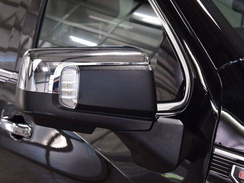 Used 2024 GMC Sierra 1500 Denali AWD/4WD image 18