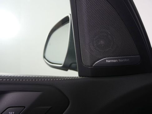 Certified 2025 BMW X5 xDrive40i image 9