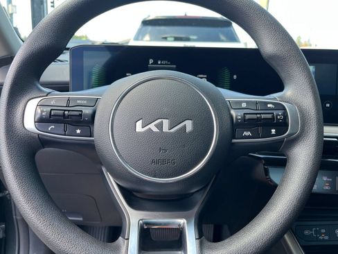 Used 2025 Kia K5 LXS FWD image 29