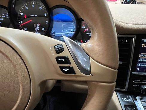 Used 2013 Porsche Panamera 4 image 19