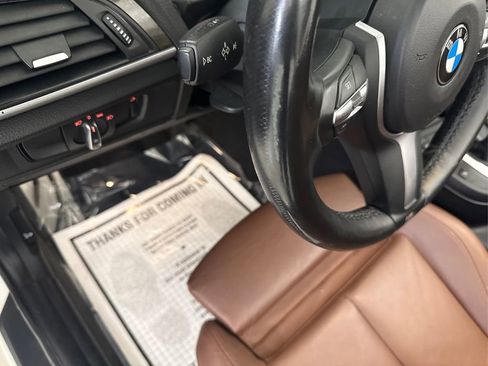 Used 2015 BMW M235i Convertible image 27