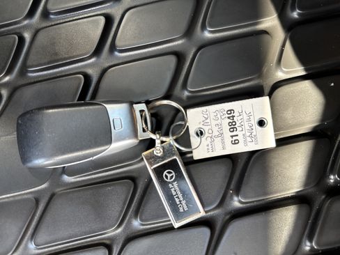 Used 2020 Mercedes-Benz GLS 580 4MATIC image 22