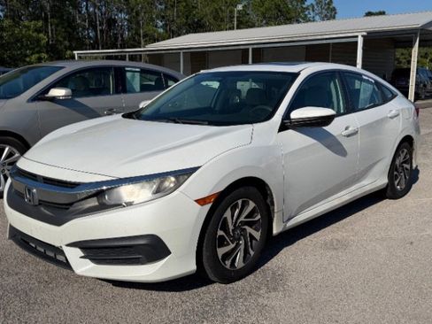 Used 2017 Honda Civic EX image 1