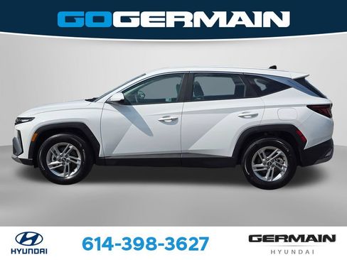 Certified 2025 Hyundai Tucson SE FWD image 12
