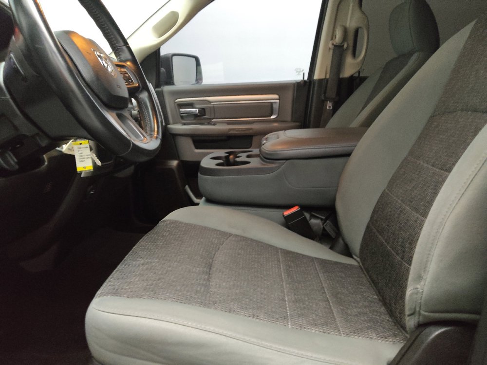 Used 2019 RAM 1500 Big Horn RWD image 17