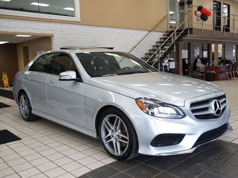 Used 2014 Mercedes-Benz E 350 4MATIC Sedan image 18