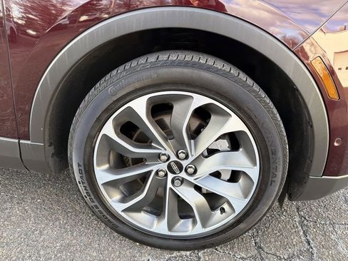 Certified 2023 Lincoln Nautilus Reserve w/ Equipment Group 201A image 33