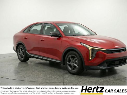 Used 2025 Kia K4 FWD image 1