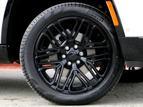 New 2026 Jeep Grand Wagoneer Limited image 2