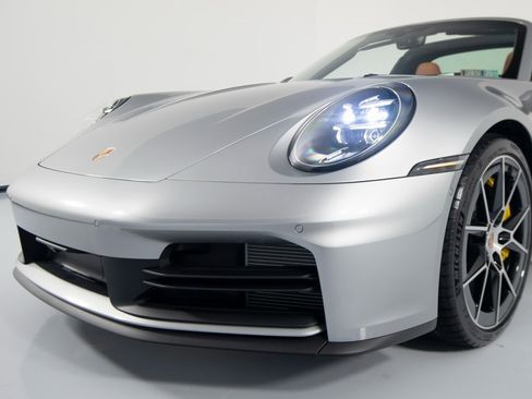 Certified 2026 Porsche 911 Targa 4S image 14