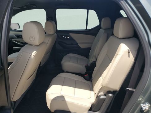 Certified 2023 Chevrolet Traverse LT w/ LT Premium Package AWD/4WD image 15