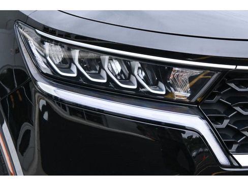 Used 2022 Kia Sorento LX AWD/4WD image 6