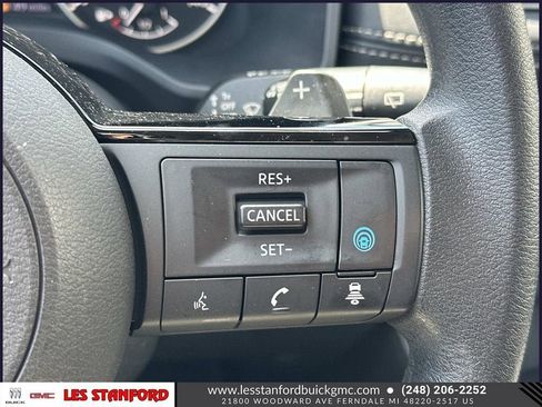 Used 2023 Nissan Rogue SV AWD/4WD image 24